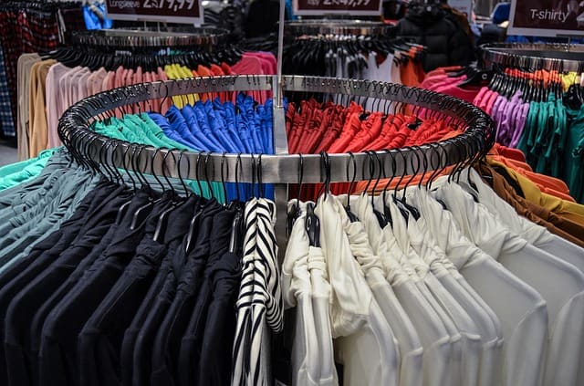 How to Start an Online Clothing Business from Home