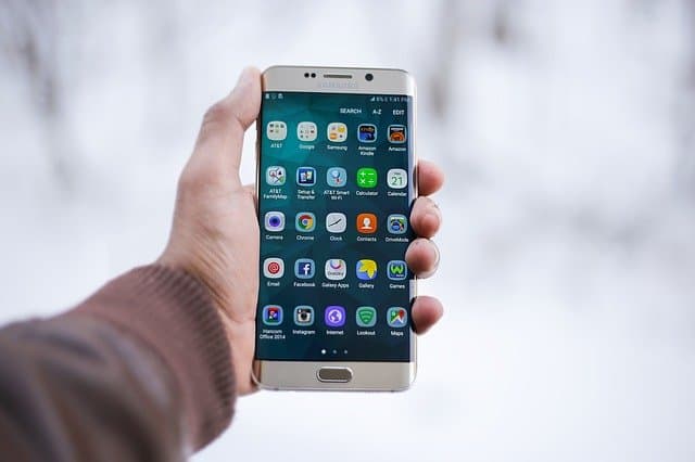 4 Ways To Care for Your Cell Phone