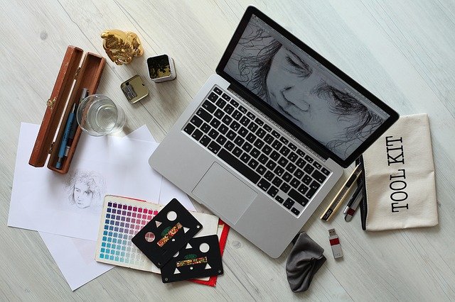 3 Tips For Making More Money As A Freelance Graphic Designer