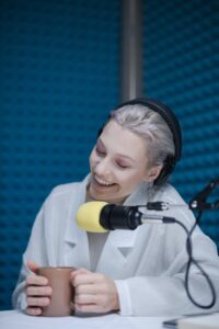 Launching Your Online Radio Station: A Step-By-Step Approach for Modern Creators
